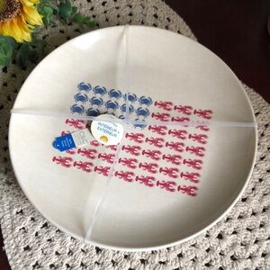 Melamine Dinner Plates with Red & Blue Lobster & Crab Pattern